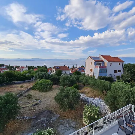 Garden House Hébergement de vacances Sutivan